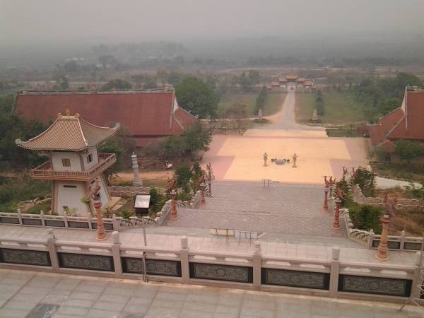 higher view from big statue area