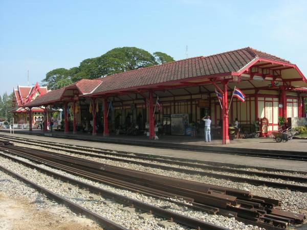 Train station 2006