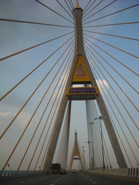 A new bridge in Bangkok 1