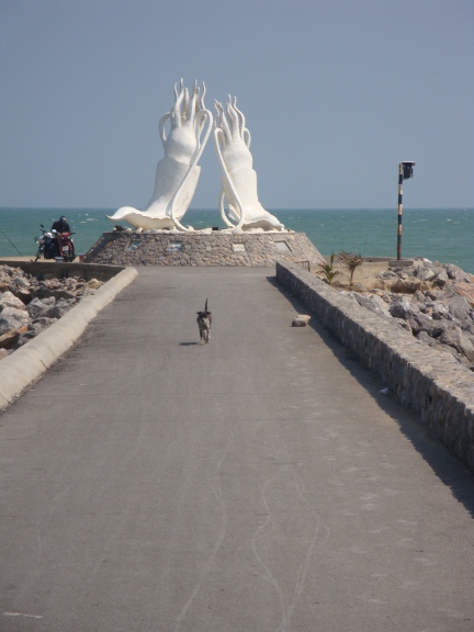 2 Giant Squid protecting the entrance to the harbour.