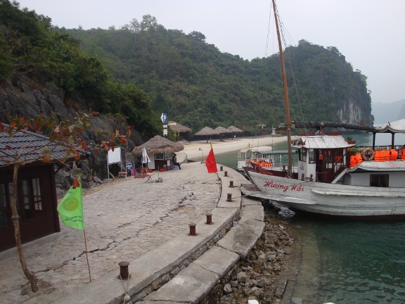 The dock at Dao Soi Sim Beach