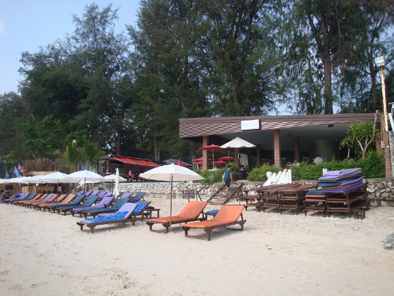 The beach front at Baan Laksasubha