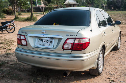 Nissan-Sunny-5.jpg