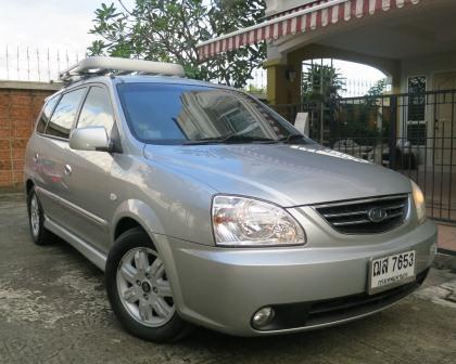 kia karens 1.jpg