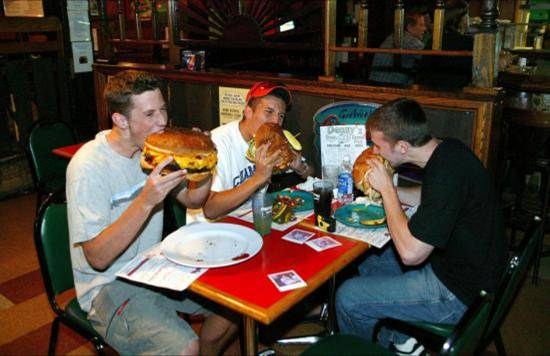 burger (550 x 356).jpg