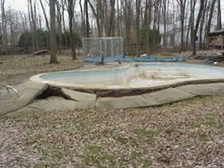 concretepoolfloat3.jpg