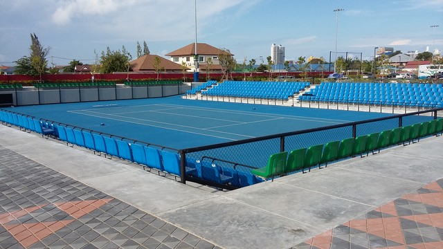 Centre court - very compact, and very fit for purpose