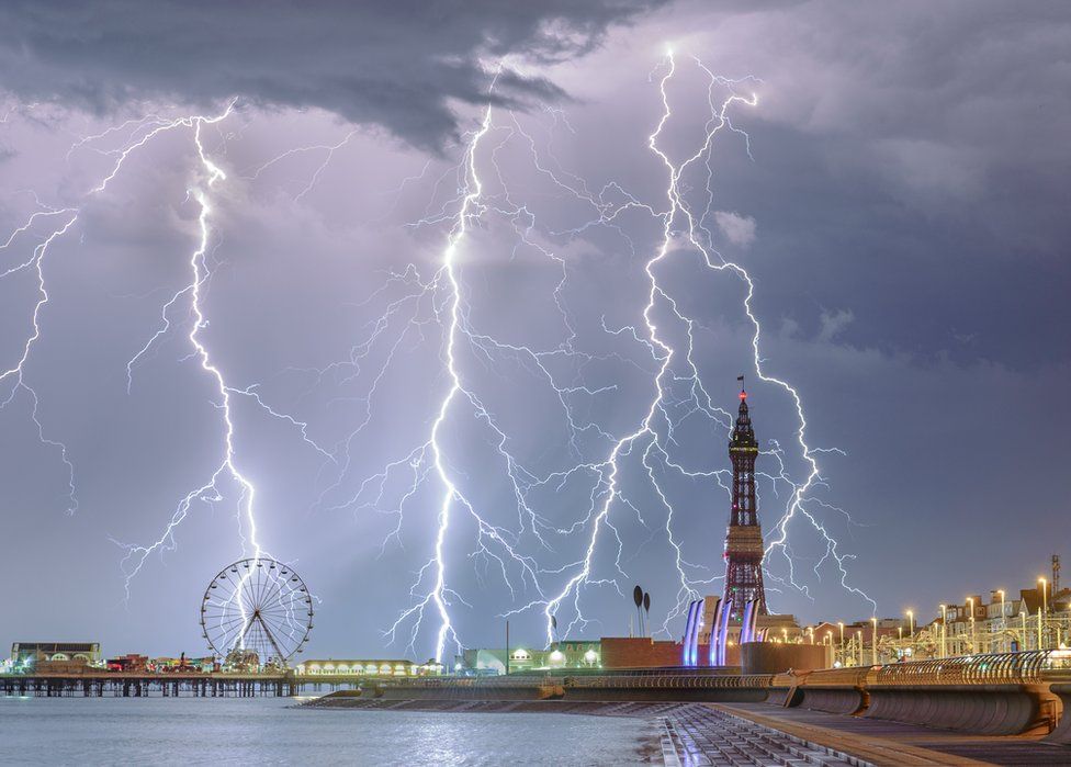 _104348756_stephencheatley-electricblackpool.jpg