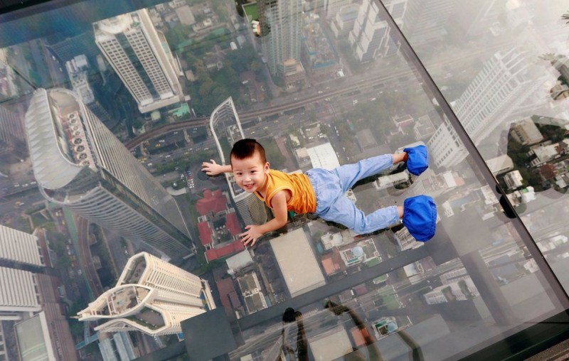 Bangkok skywalk.jpg