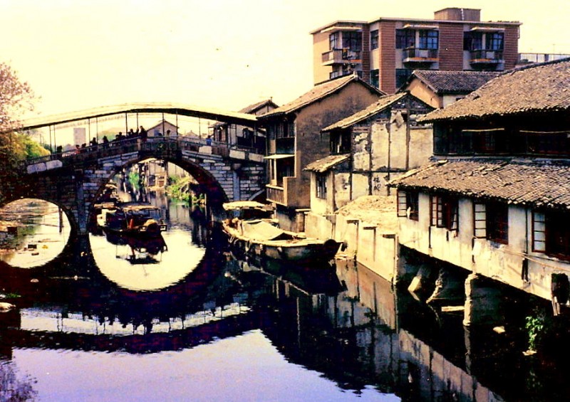 1982_shanghai.jpg