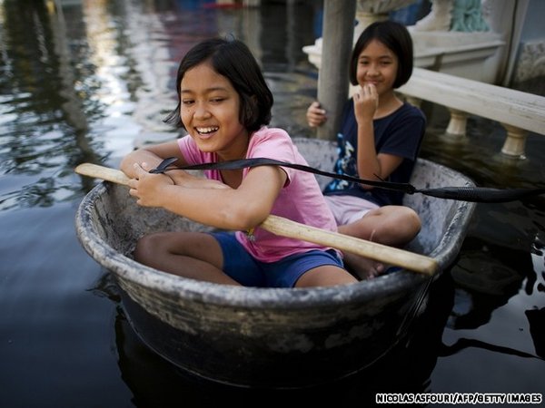 Flood_boat_1.jpg