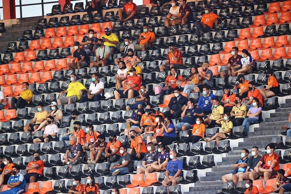 crowd.jpg