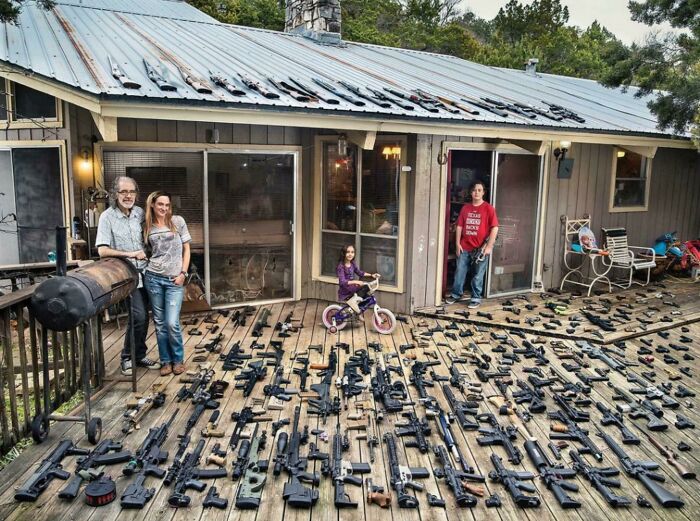 Guns.jpg