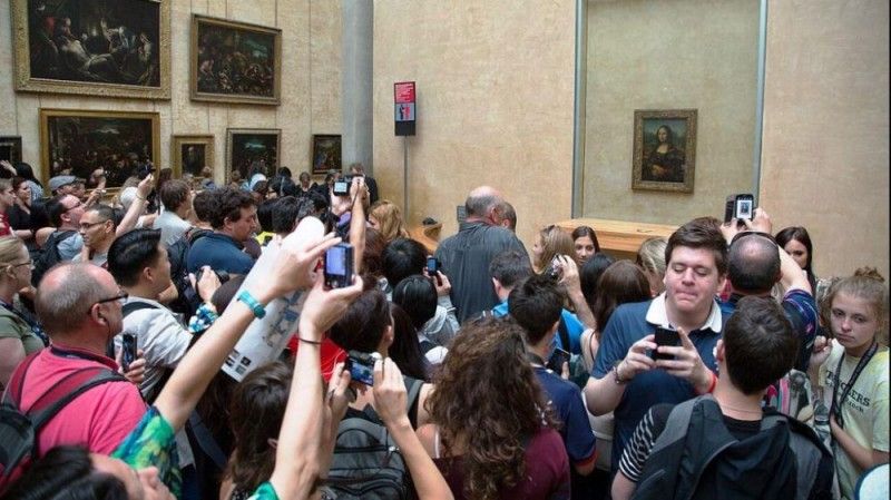 Crowd.jpg