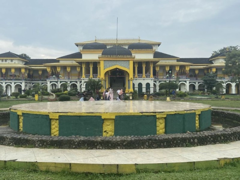 Sultan's old palace 1.jpg