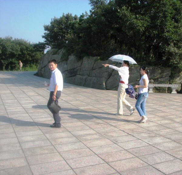The two angels, (guide and interpreter)