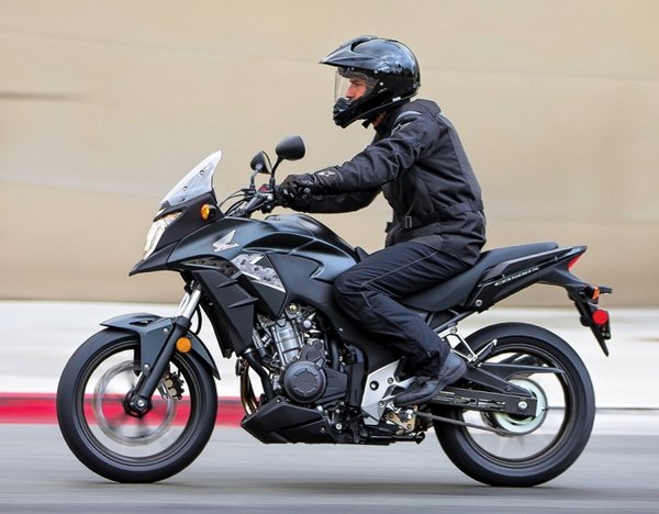 2013-Honda-CB500X_001.jpg