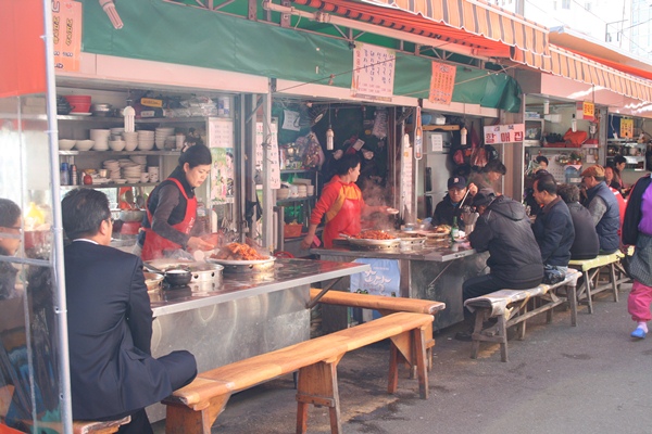 Busan fish Restaurants.jpg