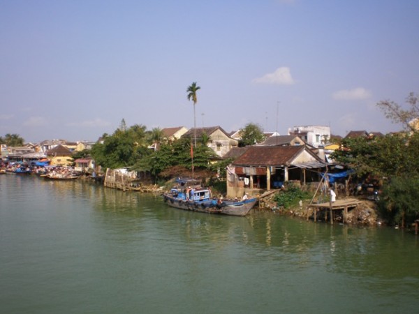 River Scene Hoi an.JPG