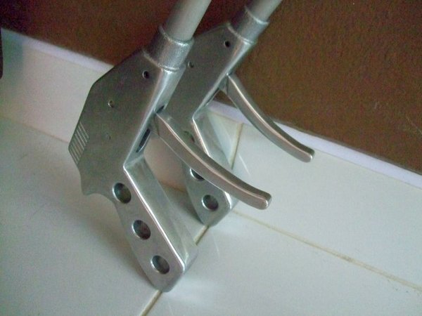 Snake Tongs finished 2.jpg