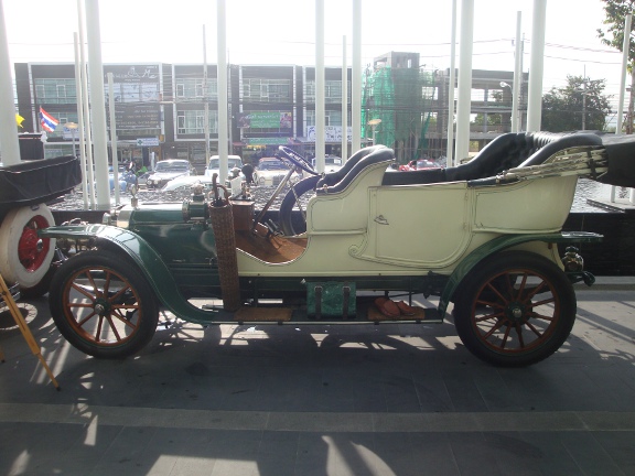 DSC01030b.JPG